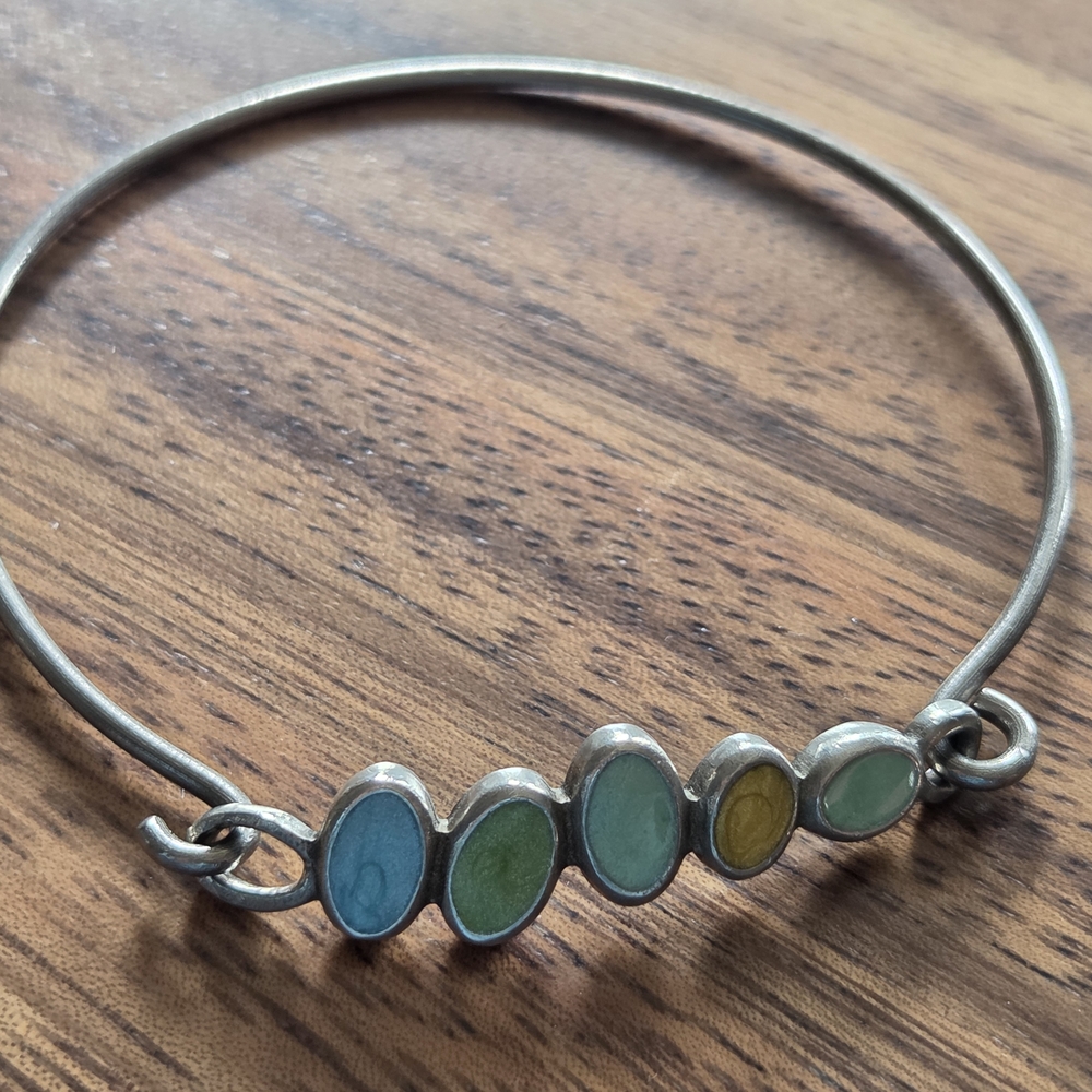 Elegant Silver Bangle with Multicolor Stones
